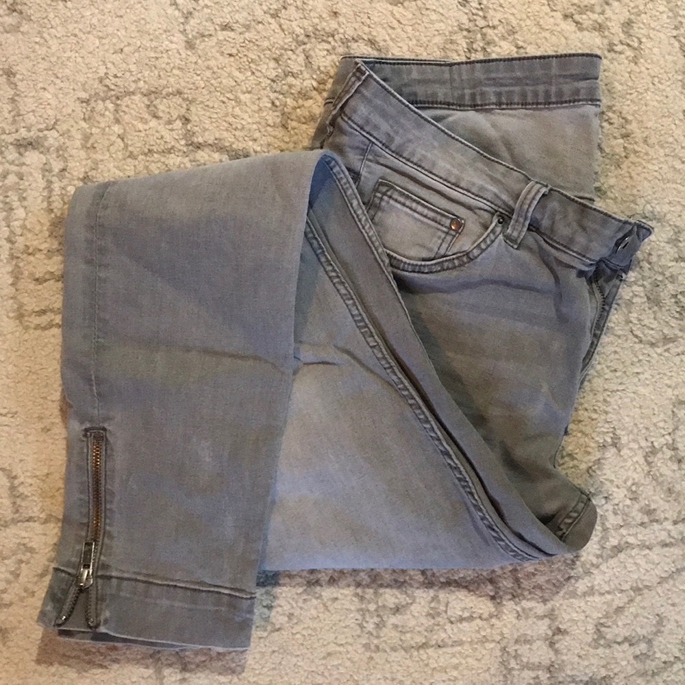 H&M Gray skinny jeans
